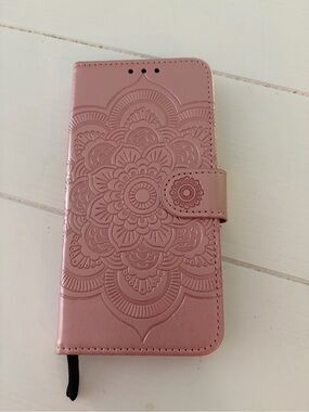 Mandala Embossed Wallet Phone Case - Rose Pink
